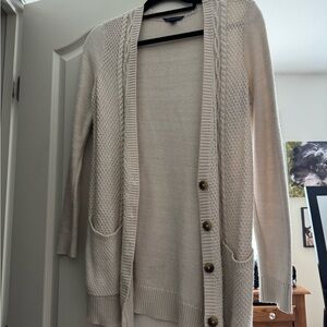 American Eagle Outfitters Cream Cardigan Sweater Relaxed Fit